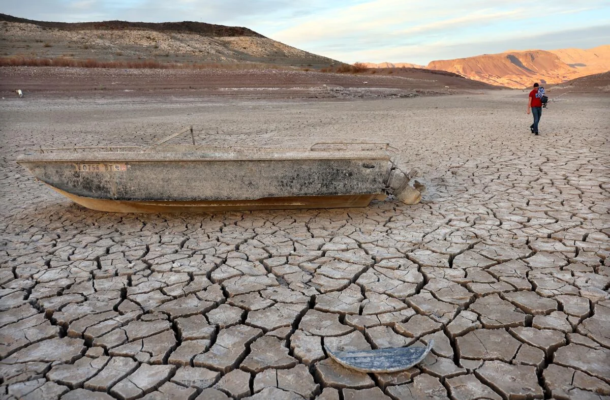 Cracked, parched desert ground near Kearny AZ — water evaporating from the earth